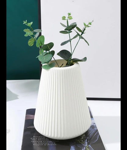 Elegant Decorative Vase - Modern Home Decor Flower Pot for Indoor Use Bazm-e-Decor