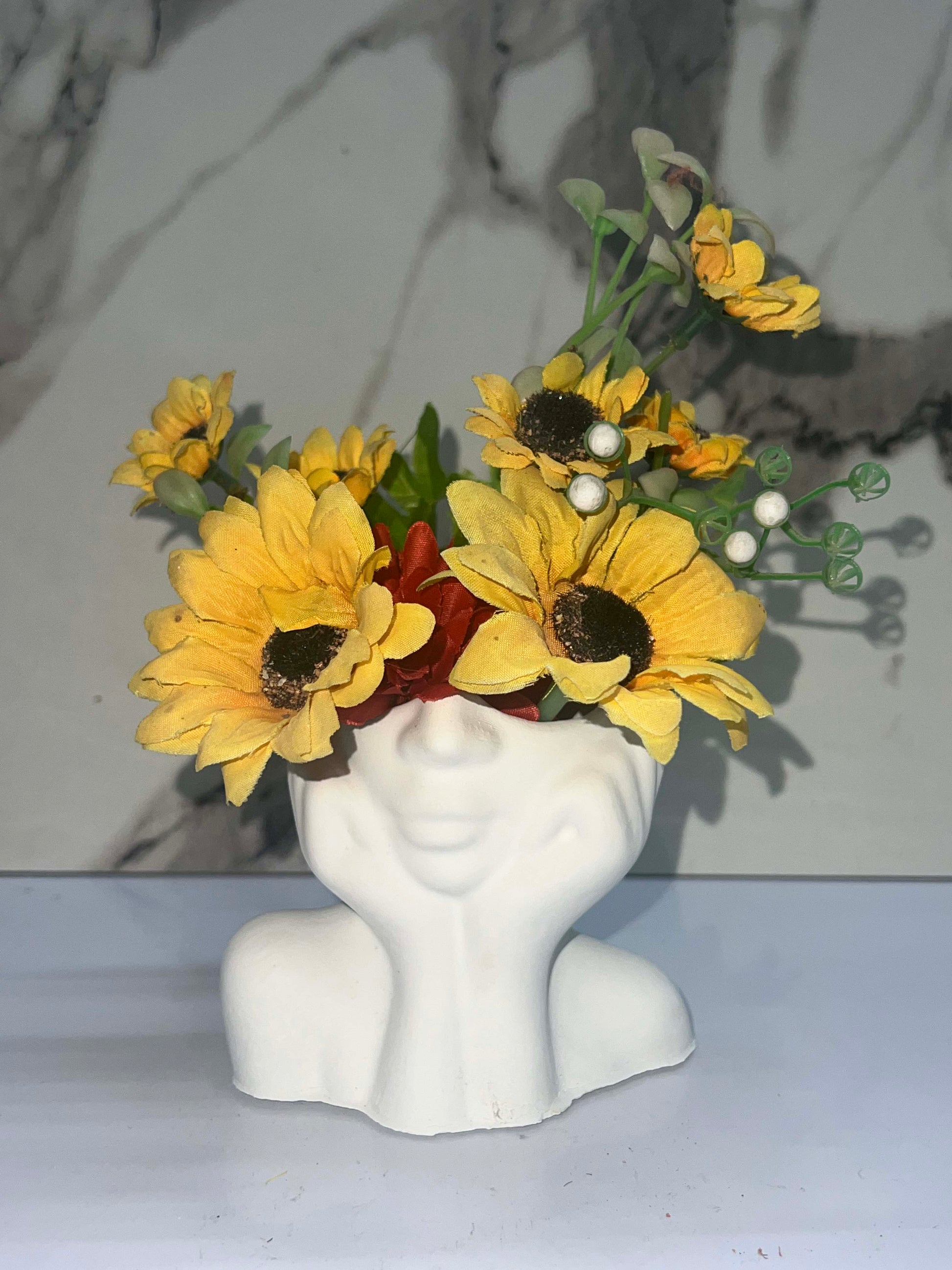 Modern Lady Head Vase – Concrete Face Plant Pot, Home Decor & Makeup Holder, Unique Gift for Her Bazm-e-Decor