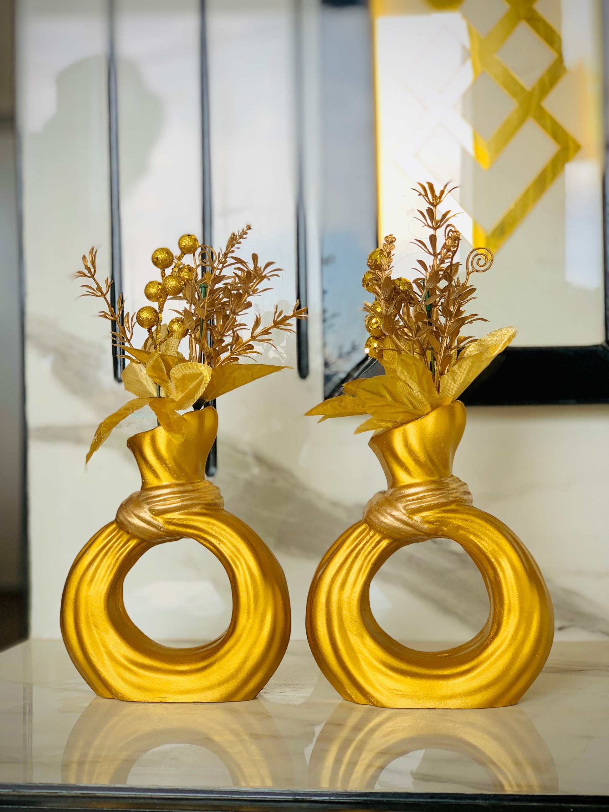 Set of 2 Minimalist Donut Vases with Faux Flowers – Modern Home Decor Bazm-e-Decor