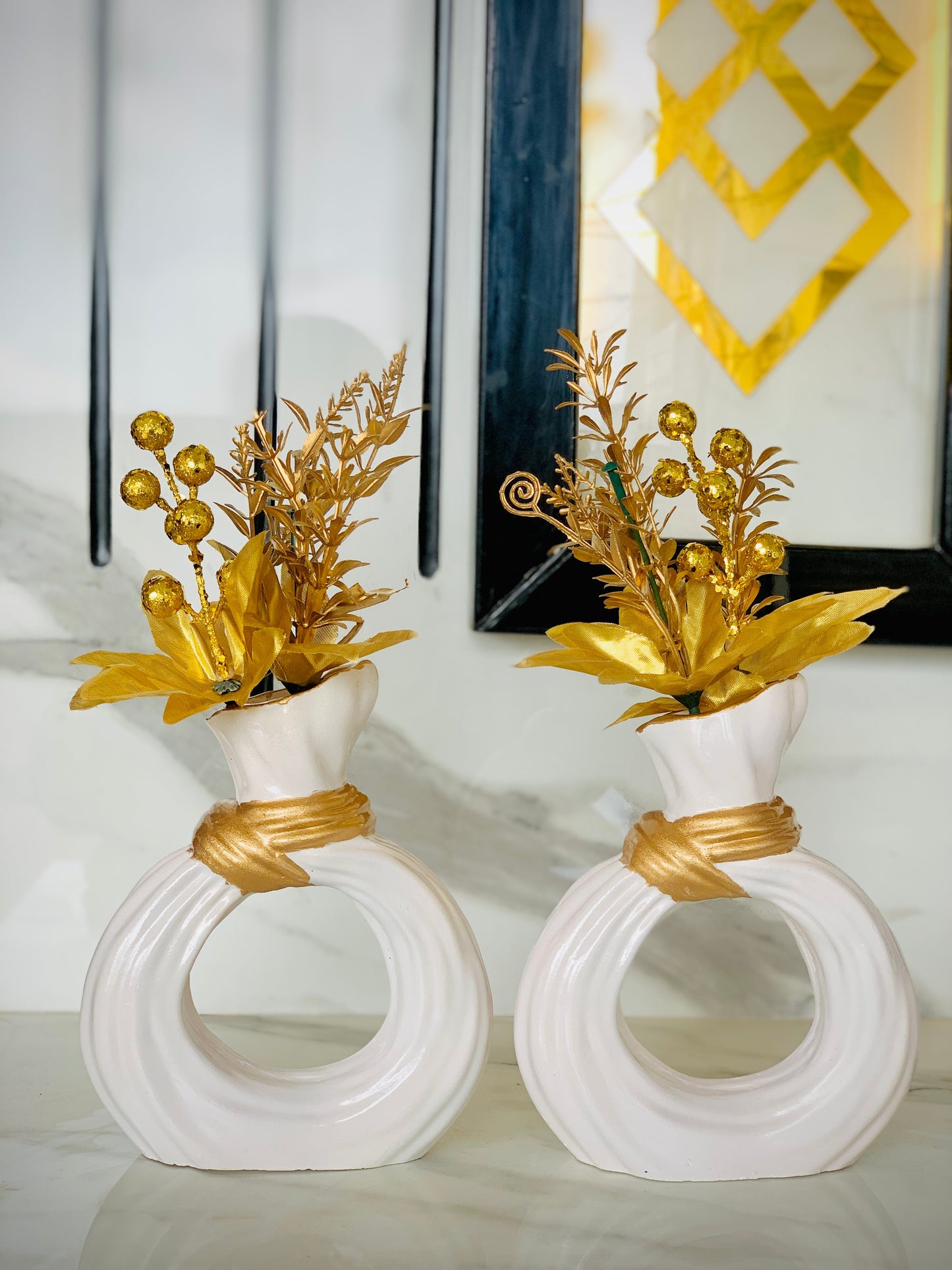 Set of 2 Minimalist Donut Vases with Faux Flowers – Modern Home Decor Bazm-e-Decor