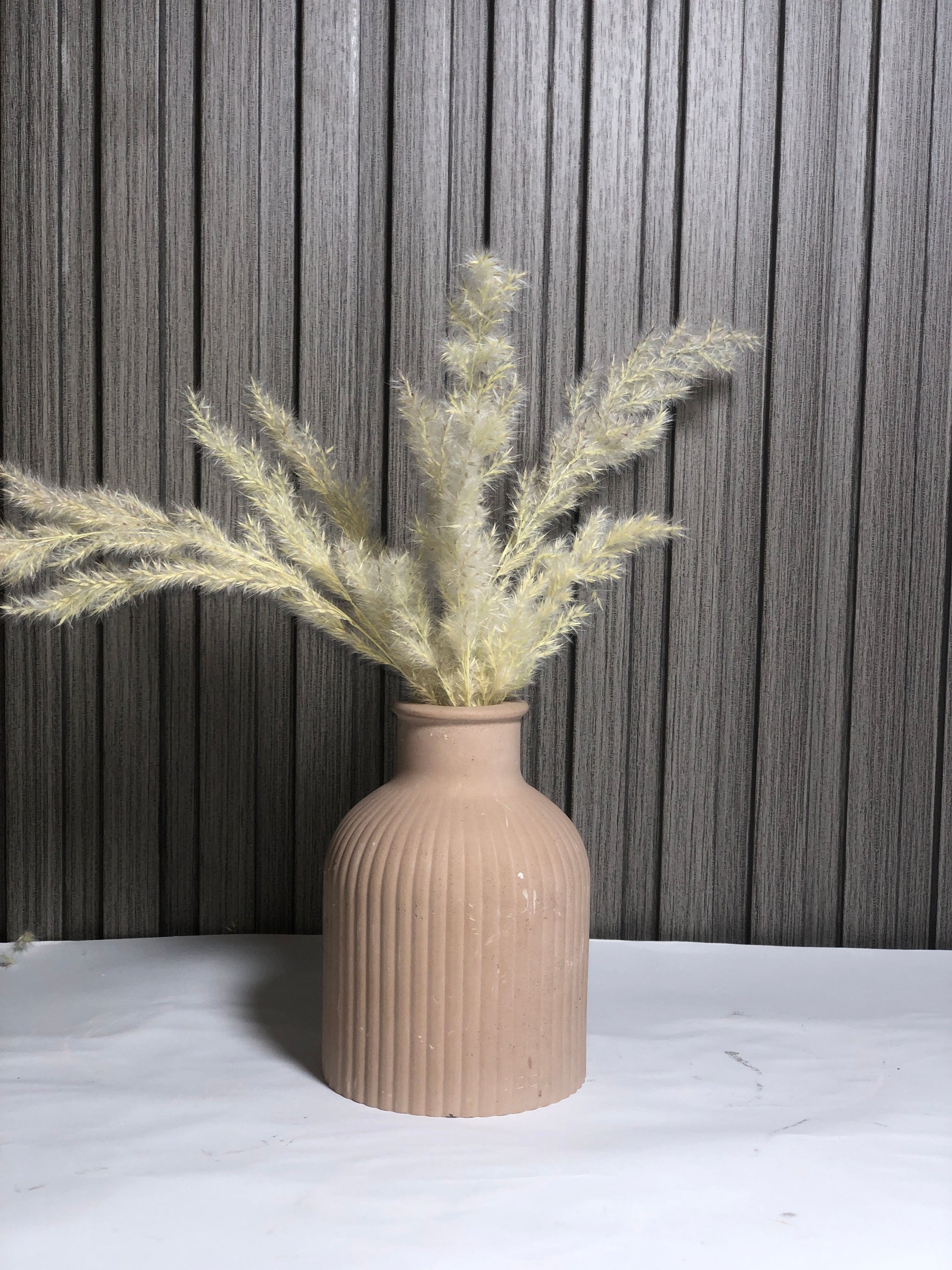 Concrete Bud Vase | Modern Minimalist Dried Flower Vase | Small Cement Decorative Vase | Customizable Home Decor Bazm-e-Decor