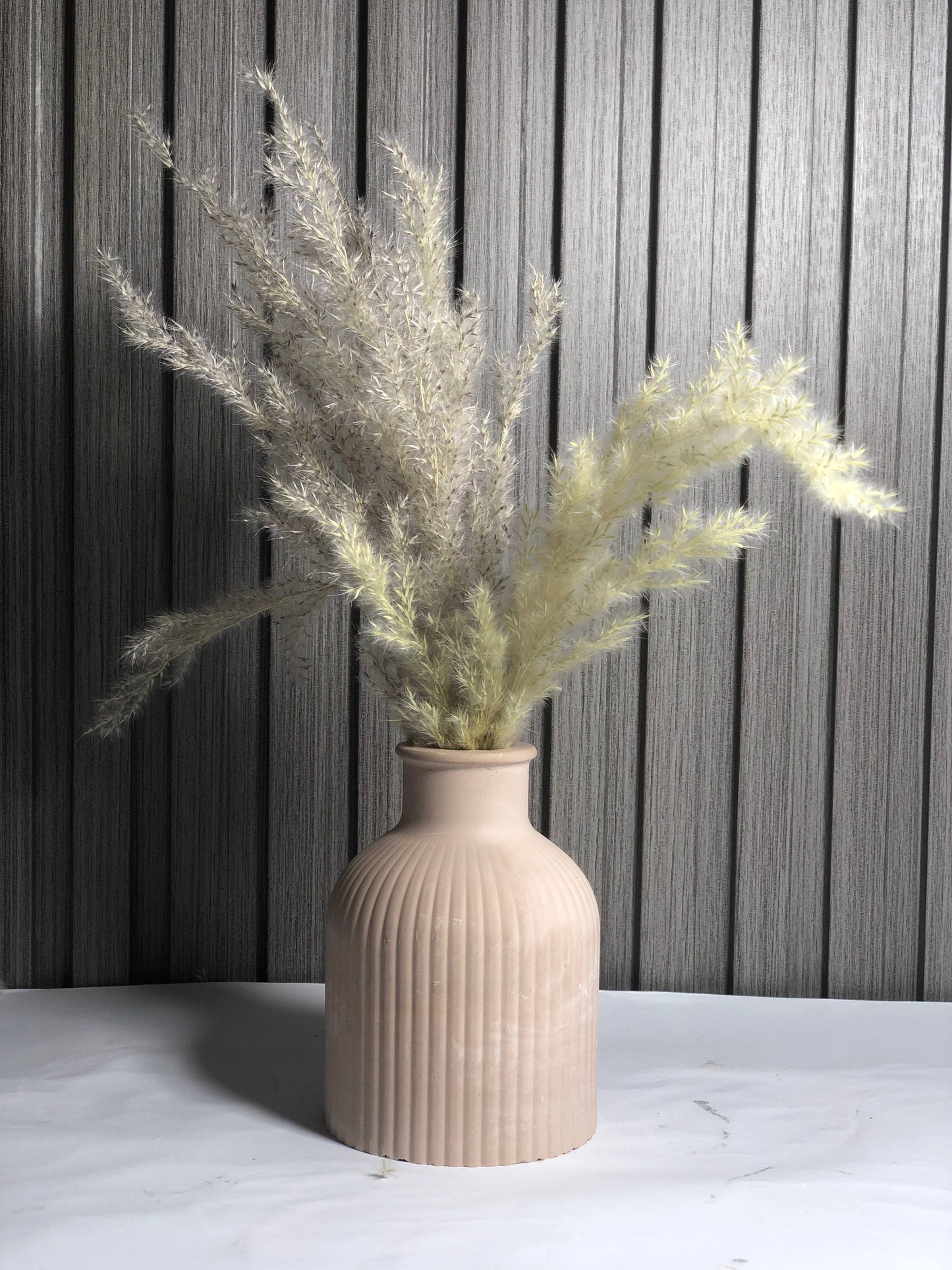 Concrete Bud Vase | Modern Minimalist Dried Flower Vase | Small Cement Decorative Vase | Customizable Home Decor Bazm-e-Decor