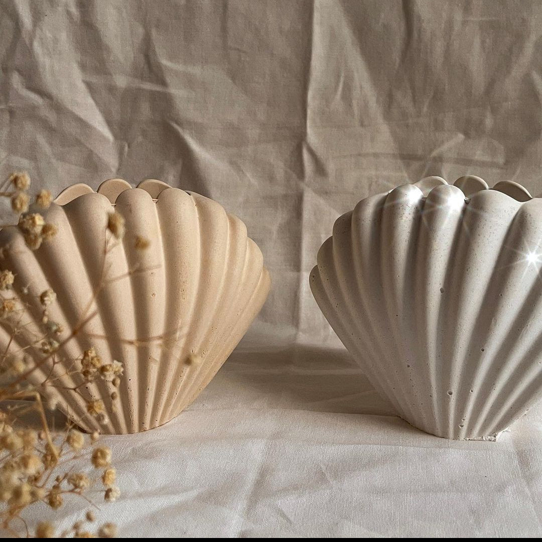 Minimalist Concrete Sea Shell Vase - Handmade 14cm Flower Vase for Home Decor Bazm-e-Decor